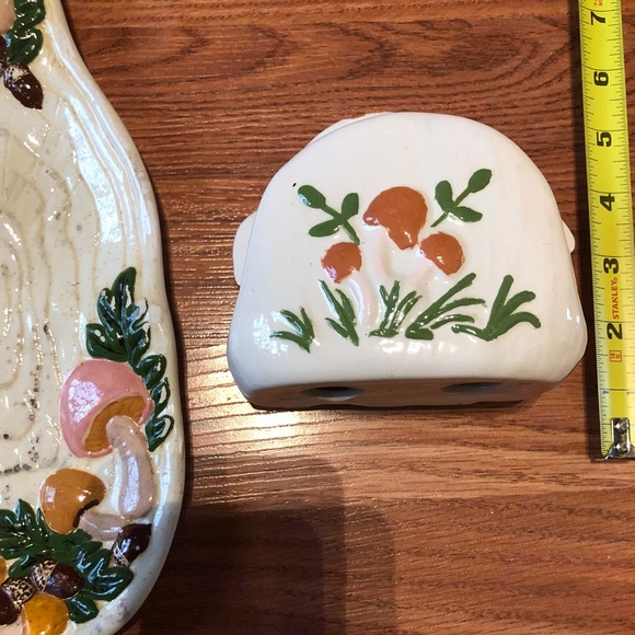 Mushroom napkin holder & spoon rest - Picture 6 of 8
